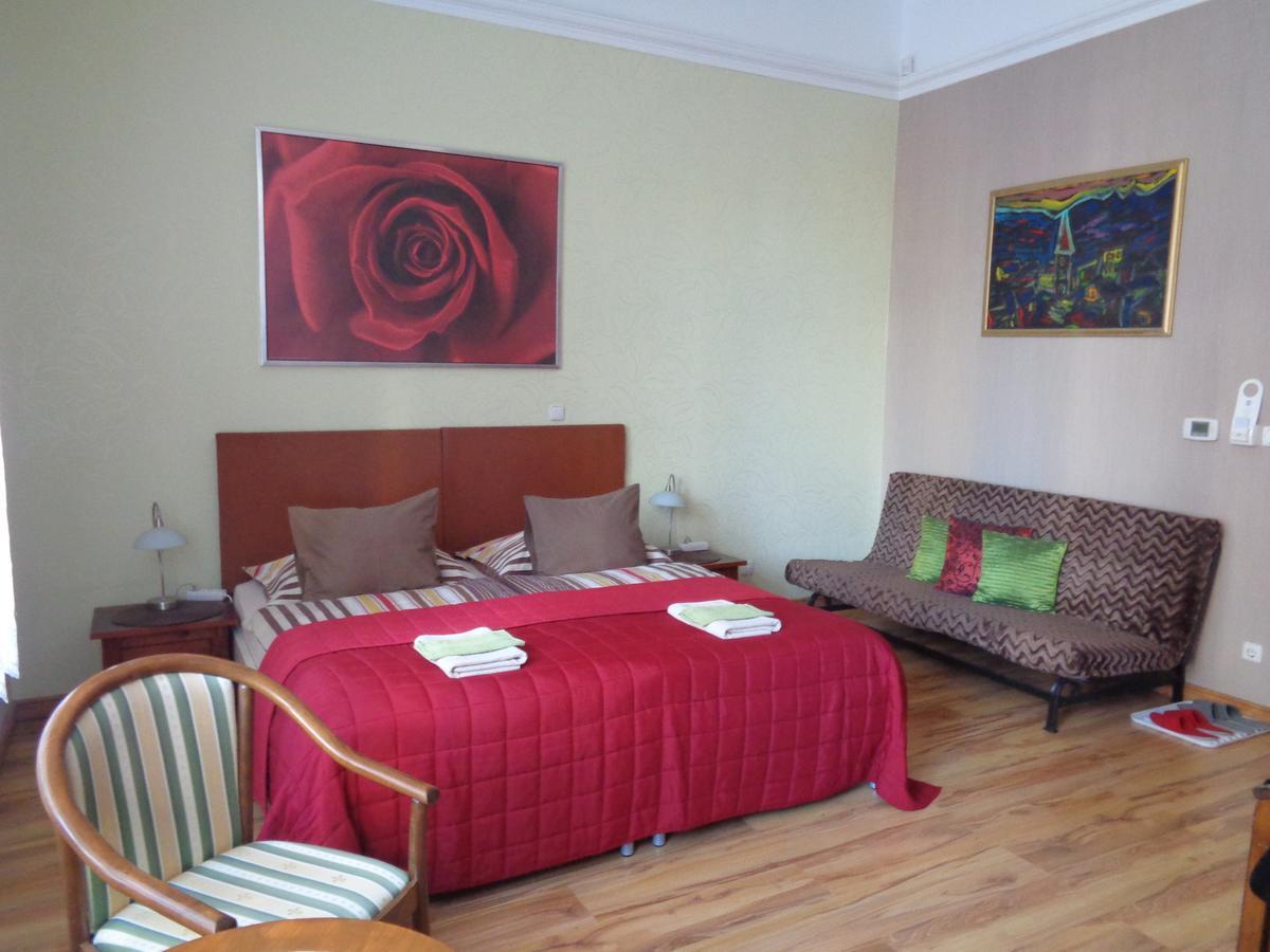 Budapest Guestrooms Bagian luar foto