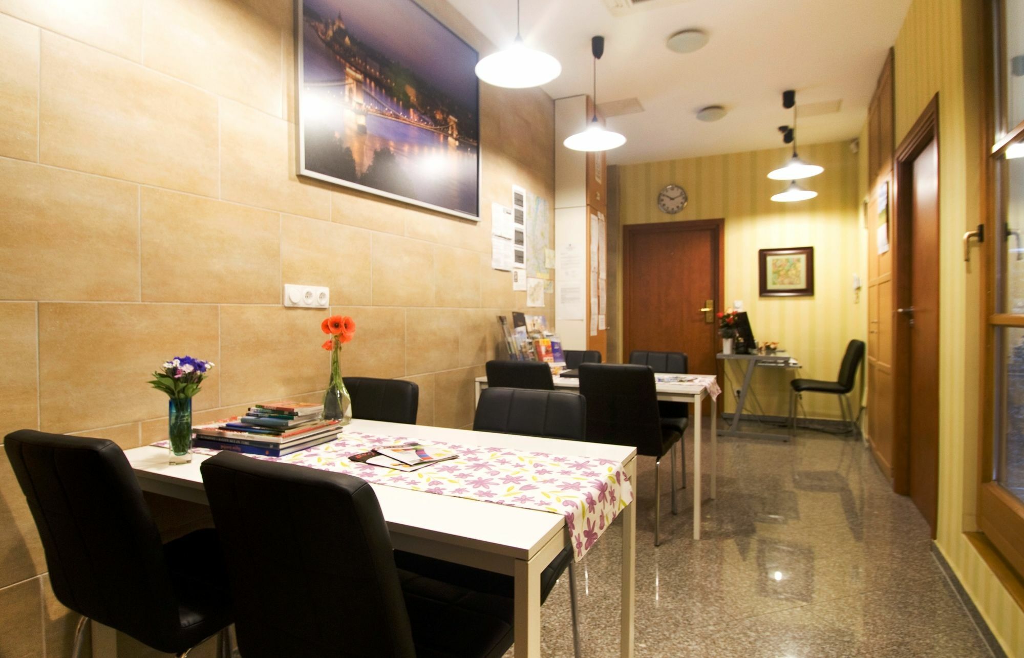 Budapest Guestrooms Bagian luar foto